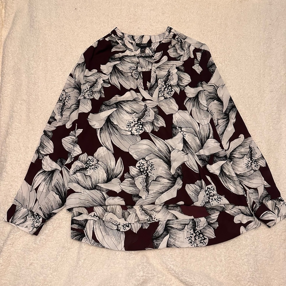 Alfani Black & Burgundy Long Sleeve Boxy Blouse